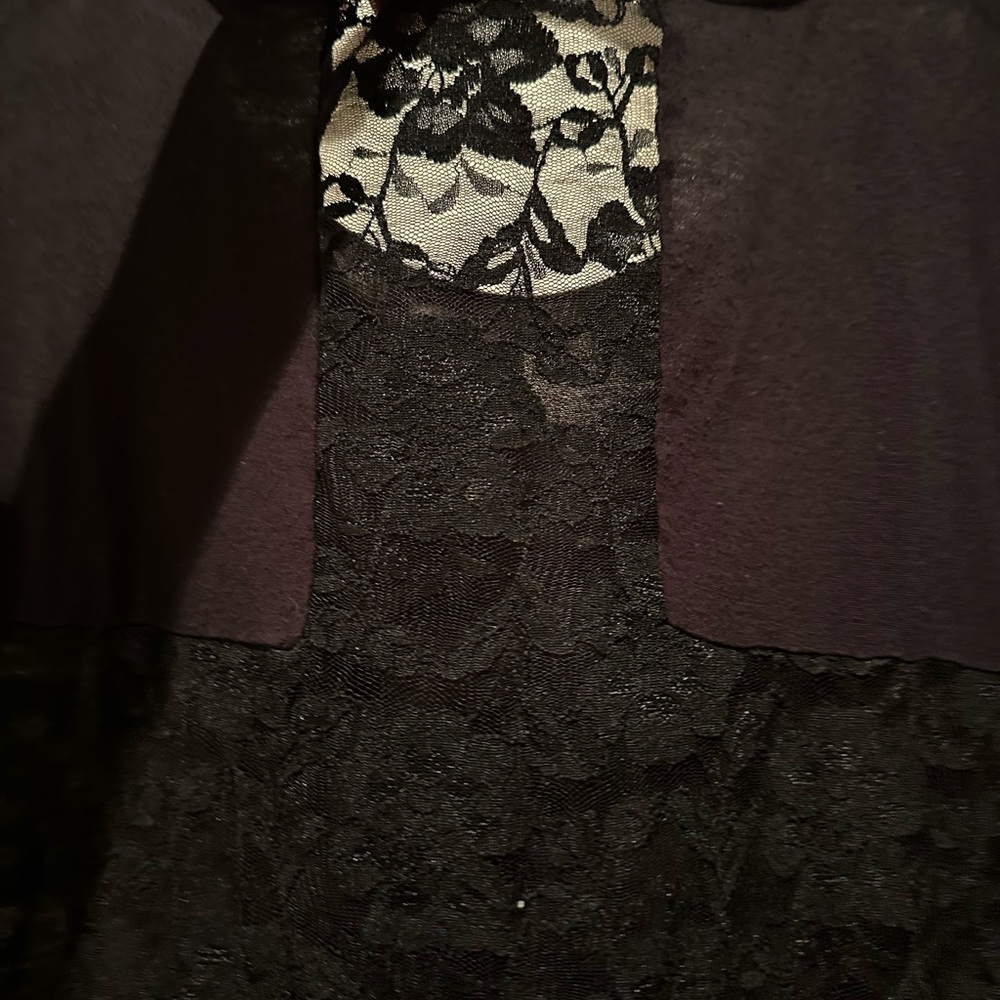 Women’s Solemio Lace Detail Tunic Tee - Picture 5 of 7
